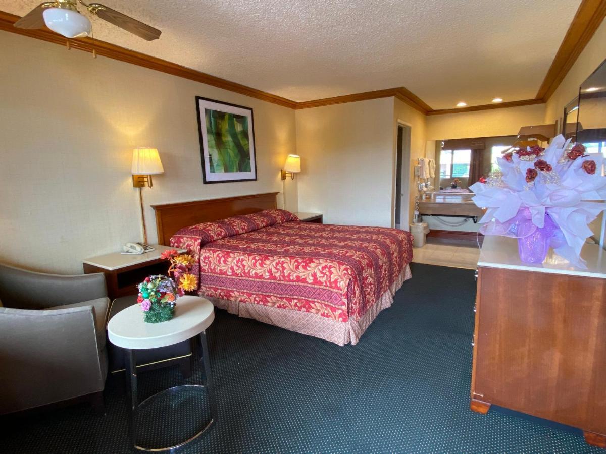 New Century Inn San Gabriel Esterno foto